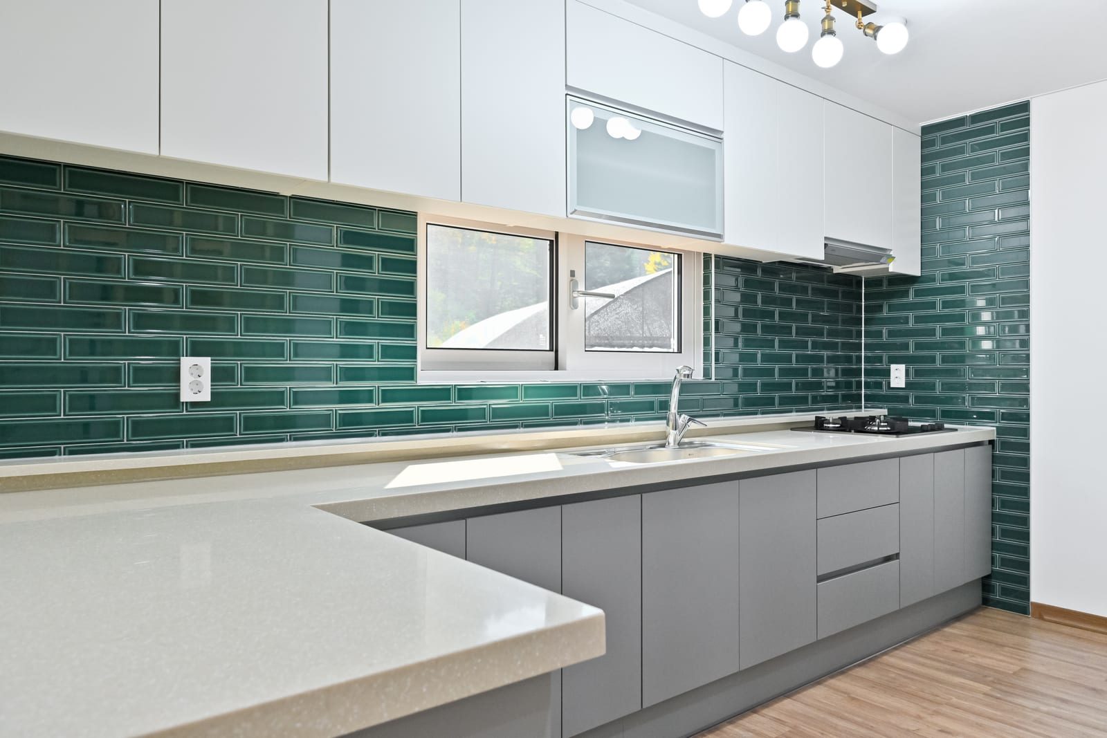 Kitchen Backsplash Installation